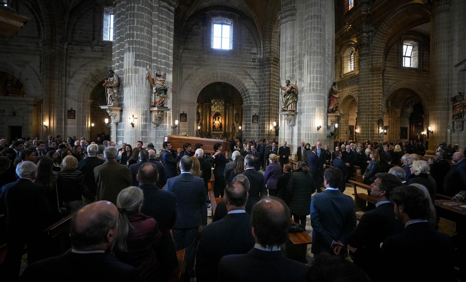 Imágenes del funeral de Álvaro Domecq en la catedral de Jerez
