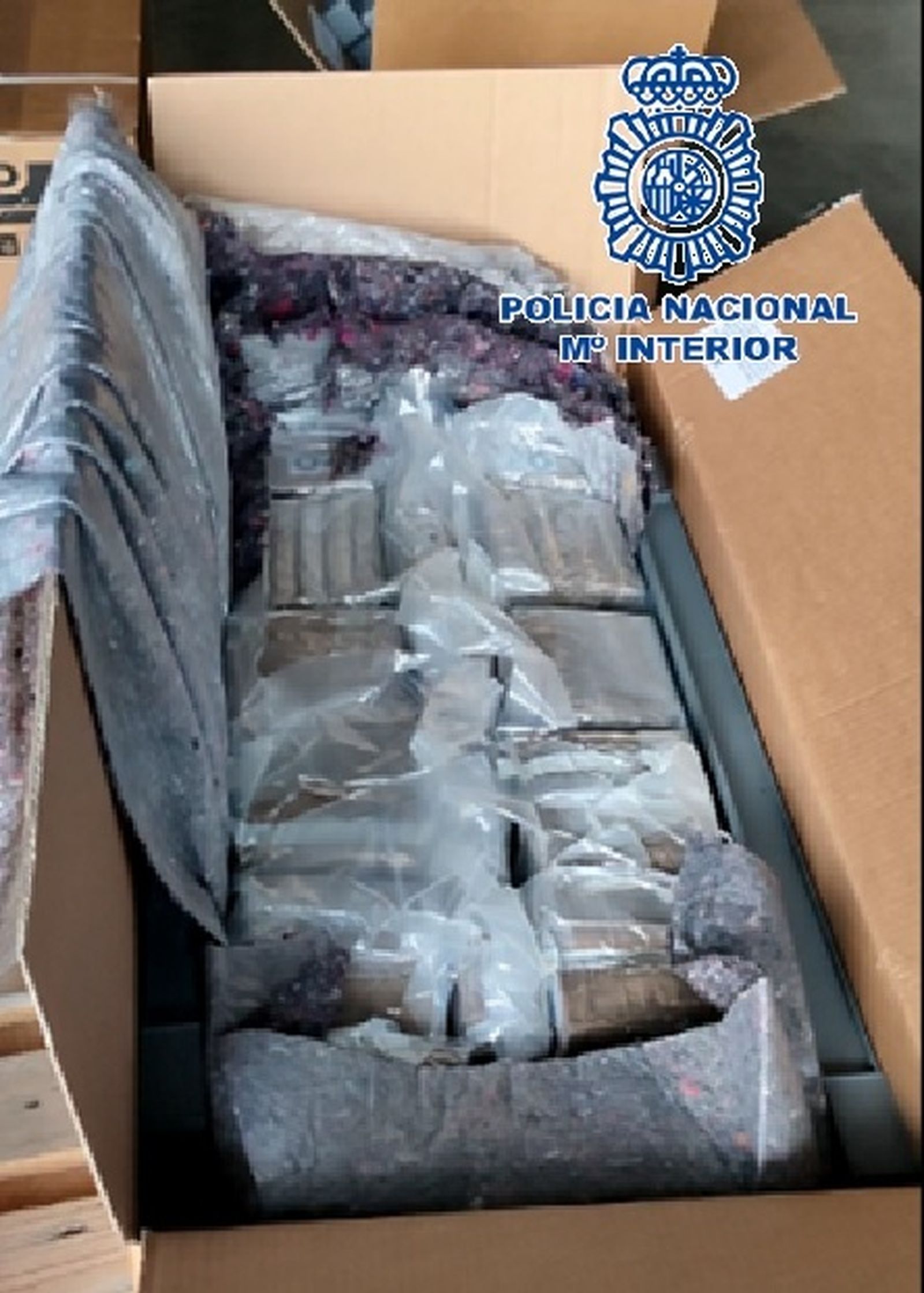 El hachís oculto en uno de los armarios.