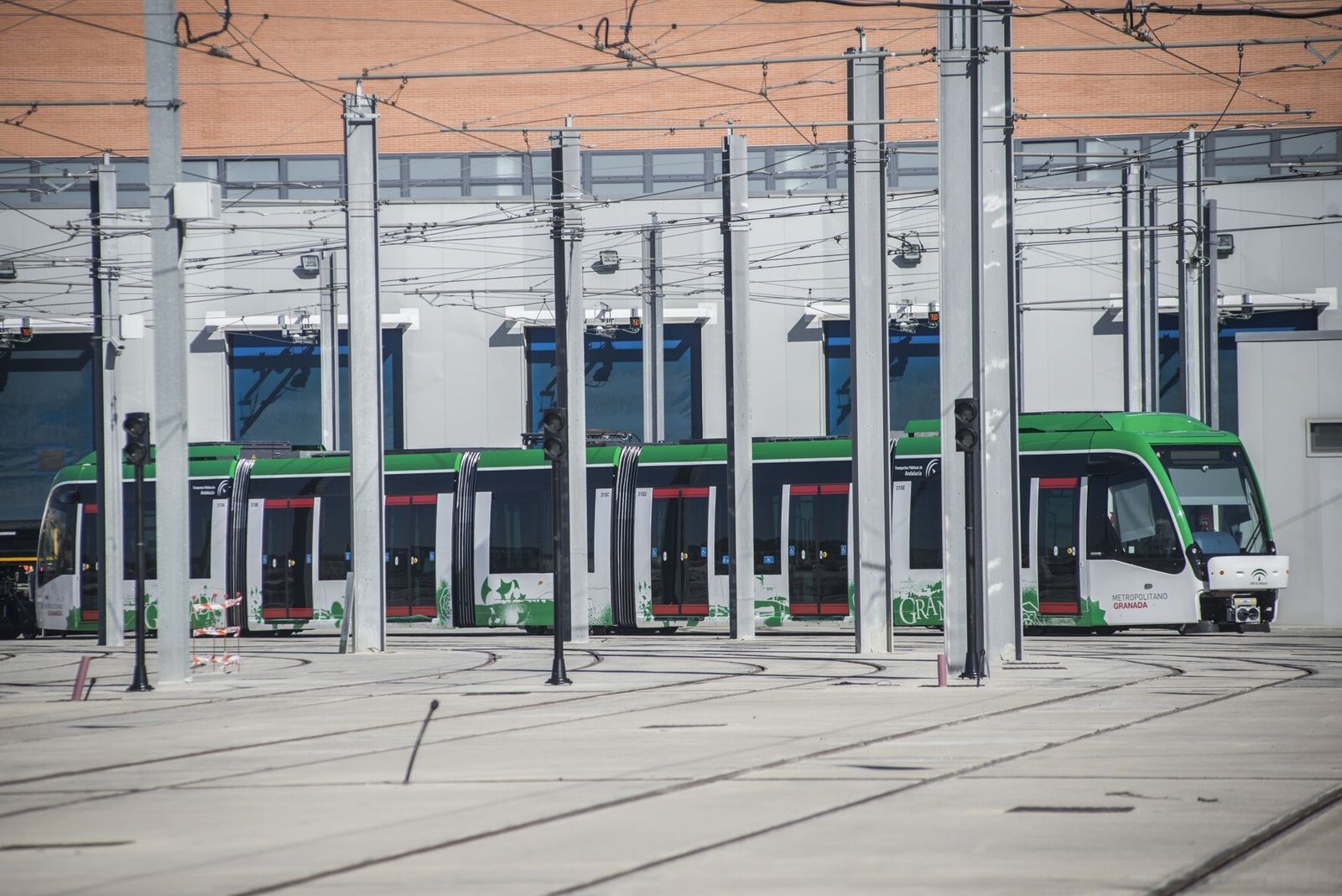 Recibidas 41 ofertas para la instalación de  placas fotovoltaicas en el Metro de Granada