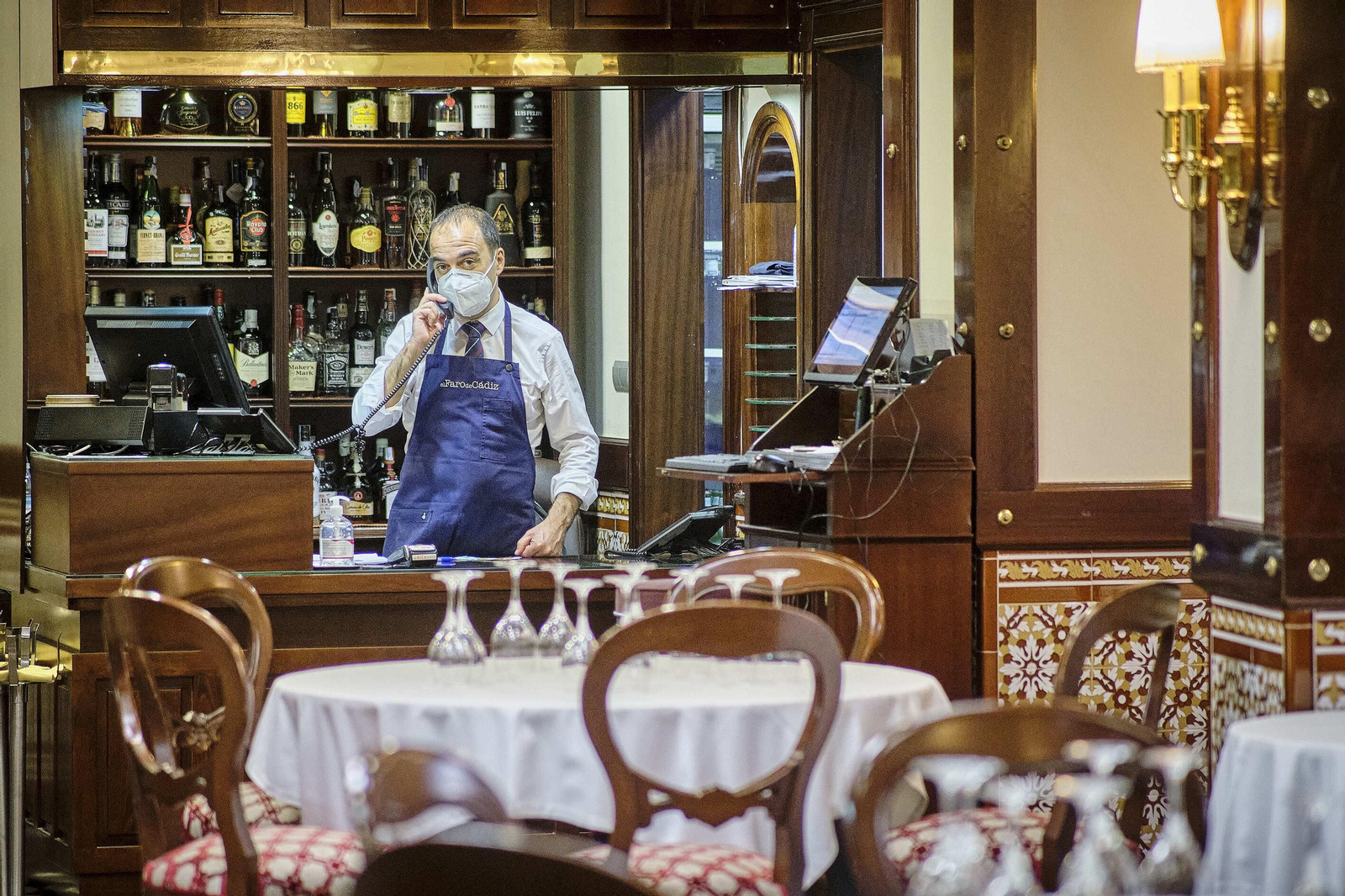 Las fotos de la reapertura del restaurante 'El Faro de Cádiz'