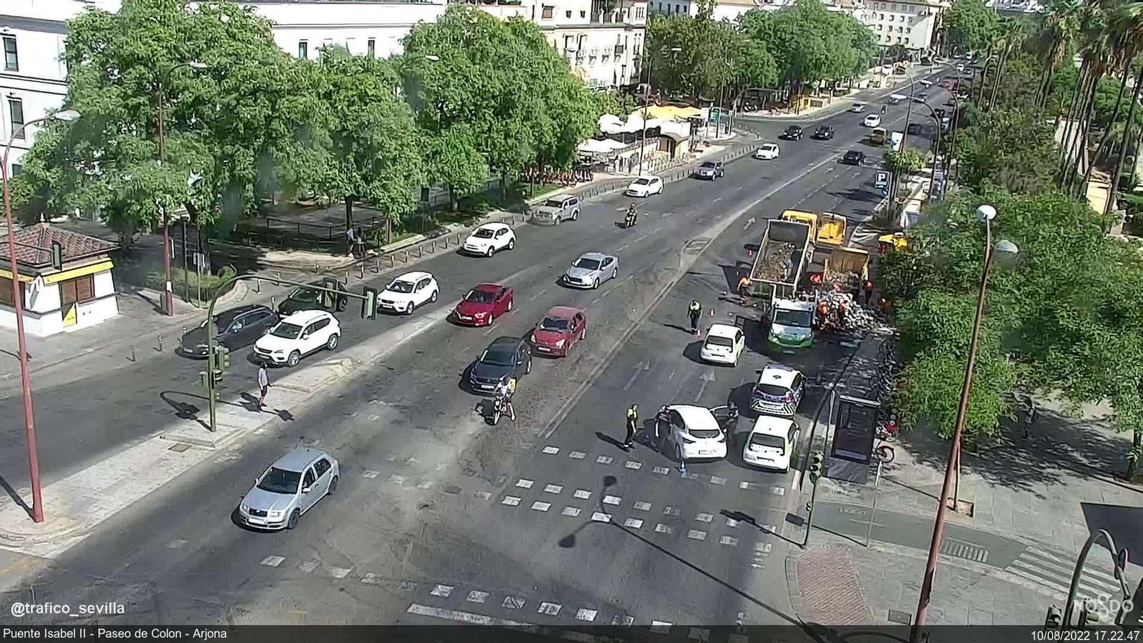 El trabajo de los Bomberos, visto desde una cámara de tráfico.
