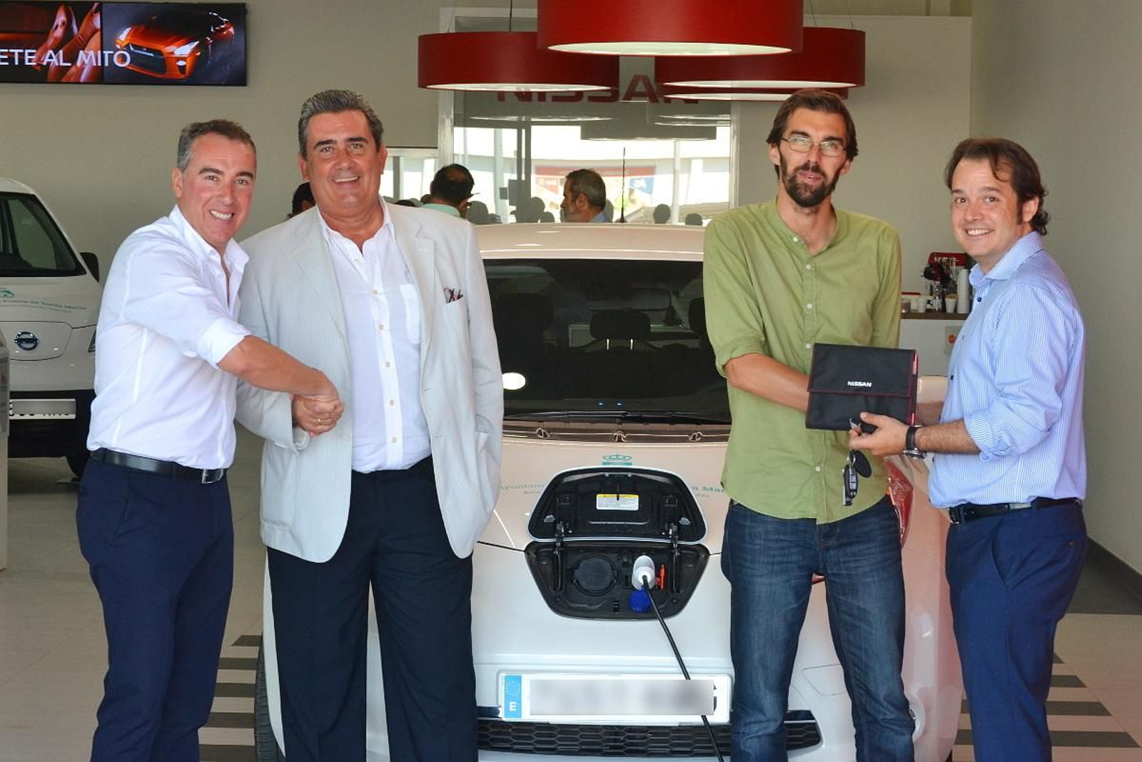 Antonio Reina, Jacobo Martos, José Luis Bueno y Jorge Muñoz, en el acto de entrega de llaves.