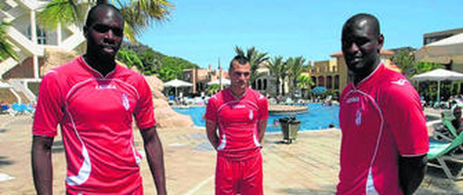 Los tres jugadores galos del Granada CF están dispuestos a dar el máximo para lograr la permanencia en Primera División.