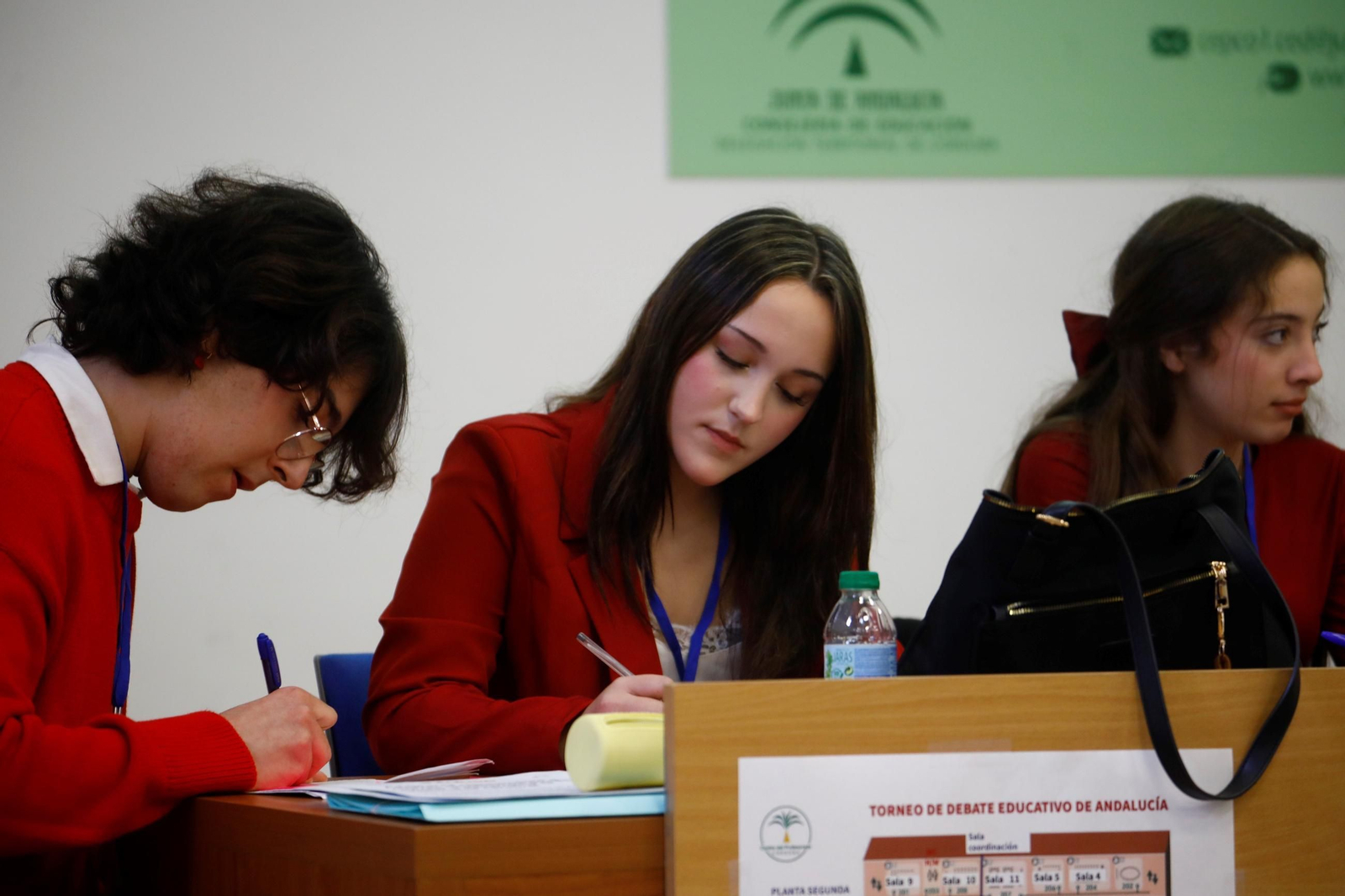 Comienza el torneo provincial de debate estudiantil en Córdoba, en imágenes