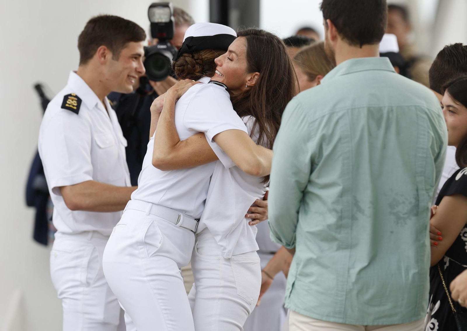 El emocionante reencuentro de la princesa Leonor con la reina Letizia en Panamá: todas las fotos