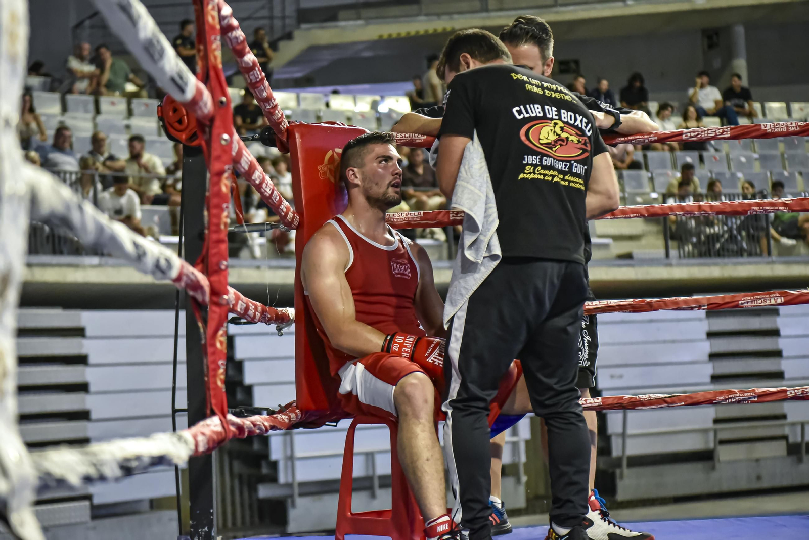 las imágenes más espectaculares del Andaluz de Boxeo Amateur en Jerez