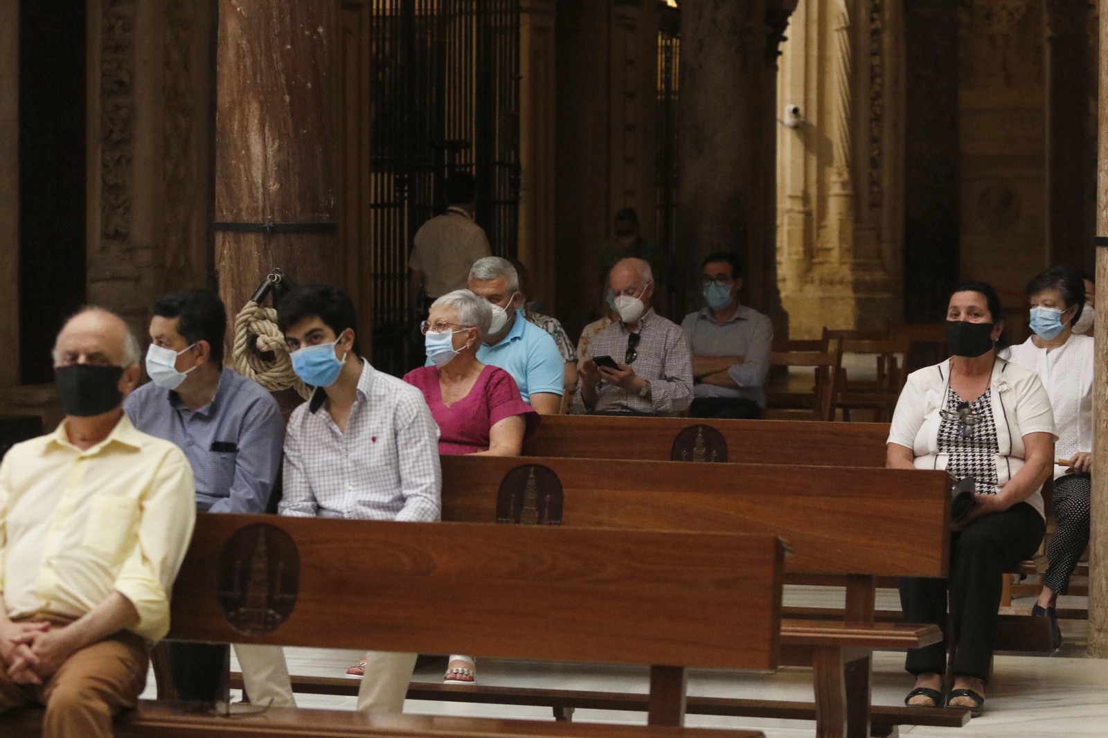 Las fotos del funeral por las víctimas del covid-19 en Córdoba
