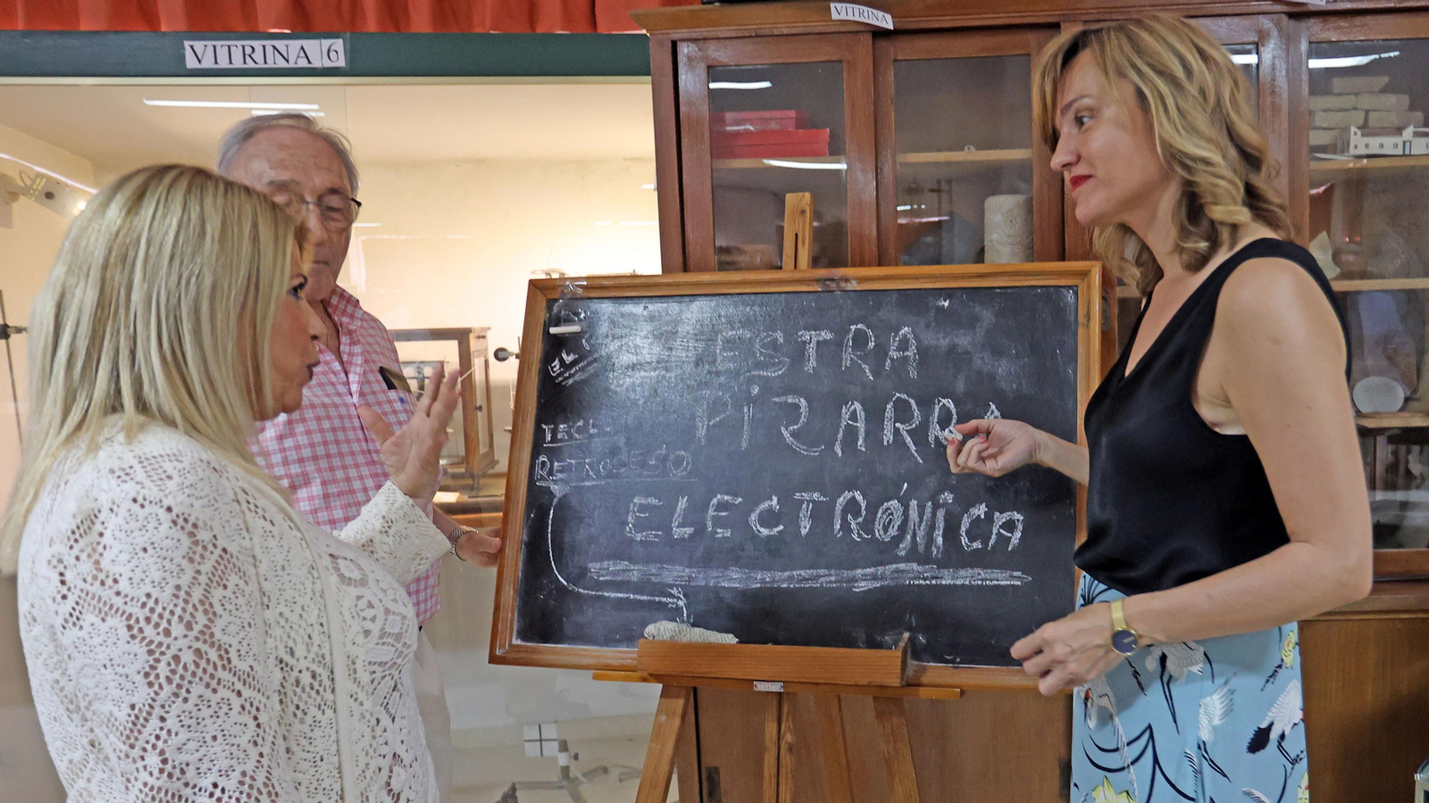 La ministra Pilar Alegría en el IES Coloma de Jerez