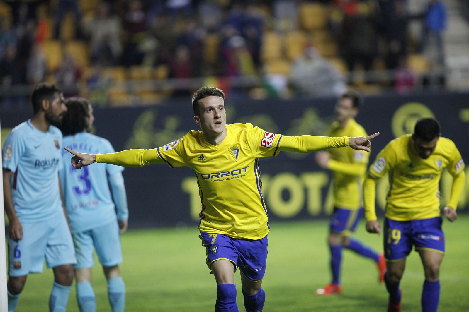 Las imágenes del Cádiz-Barcelona B