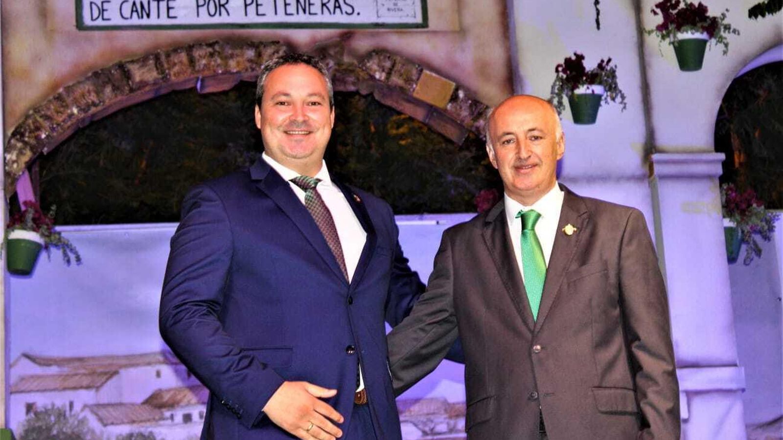 Fernando Gallo, tras recibir la Medalla de Oro de la Petenera.
