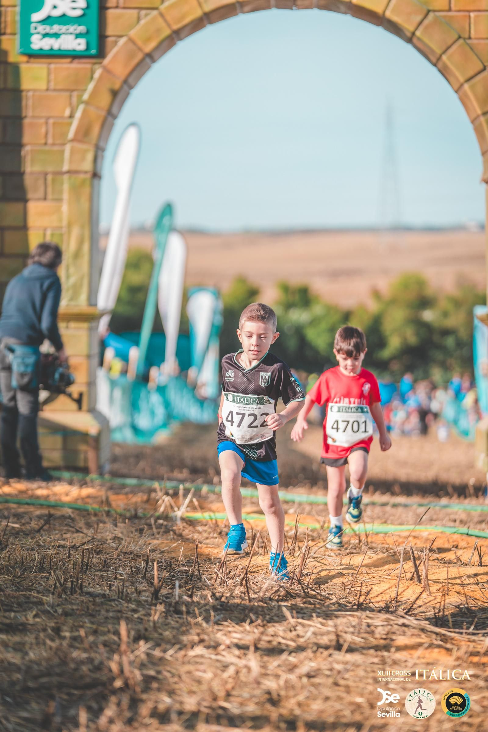 Búscate en las fotos del Cross de Itálica 2025 | 10