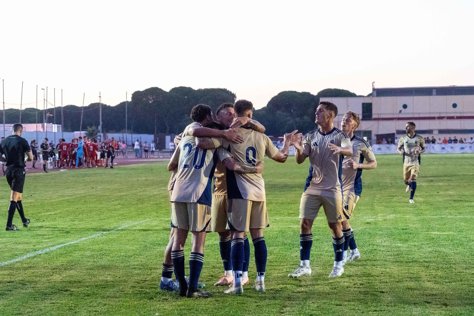 Imágenes del XXXIX Memorial Manuel González Rodríguez entre el Recreativo de Huelva - Sevilla Atlético