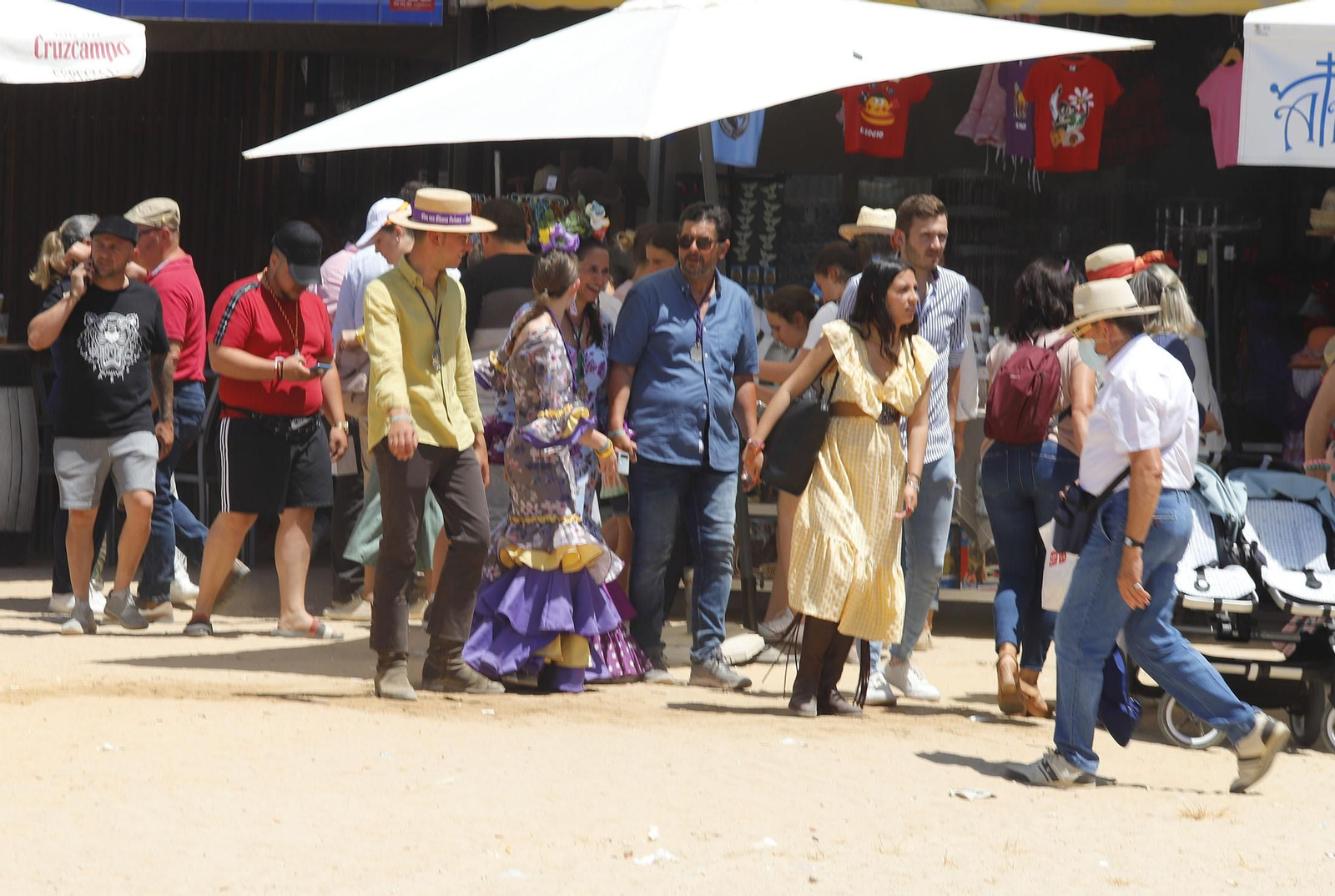 Ambiente en la aldea del Rocío en la jornada del sábado