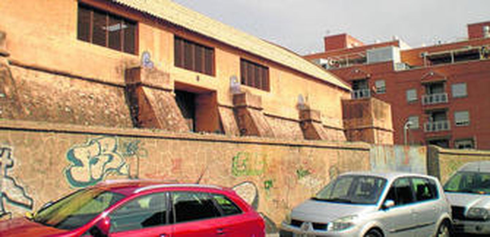 La balsa ha sido recientemente cedida por la familia Arcas dentro de los acuerdos para el desarrollo de las torres de la Rambla.