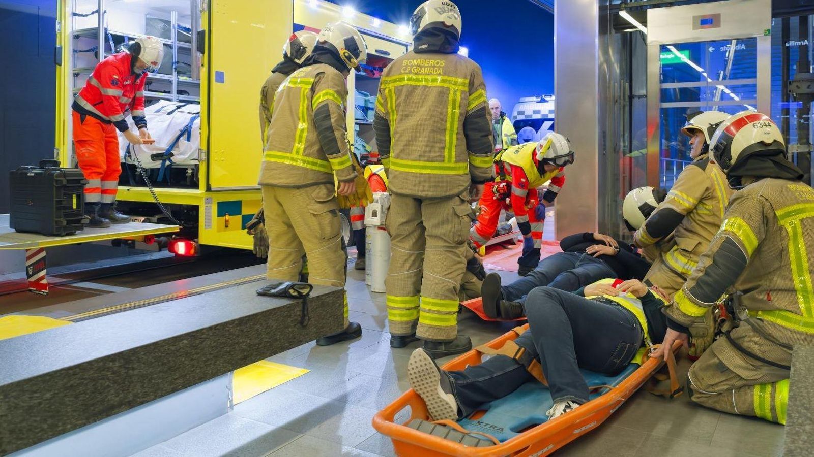 Participaron efectivos de seguridad de Bomberos, Emergencias, Policía y Protección Civil