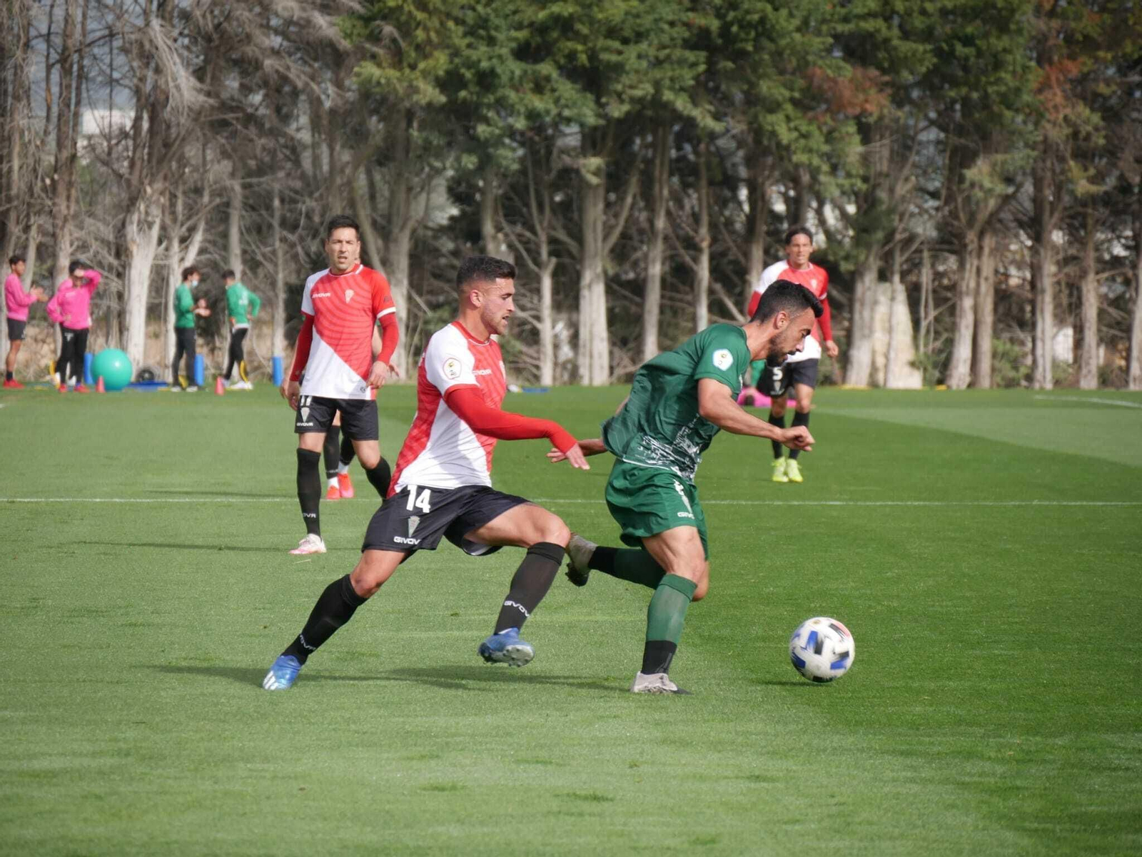 Fotografías: Partido de entrenamiento entre el Córdoba CF y su filial