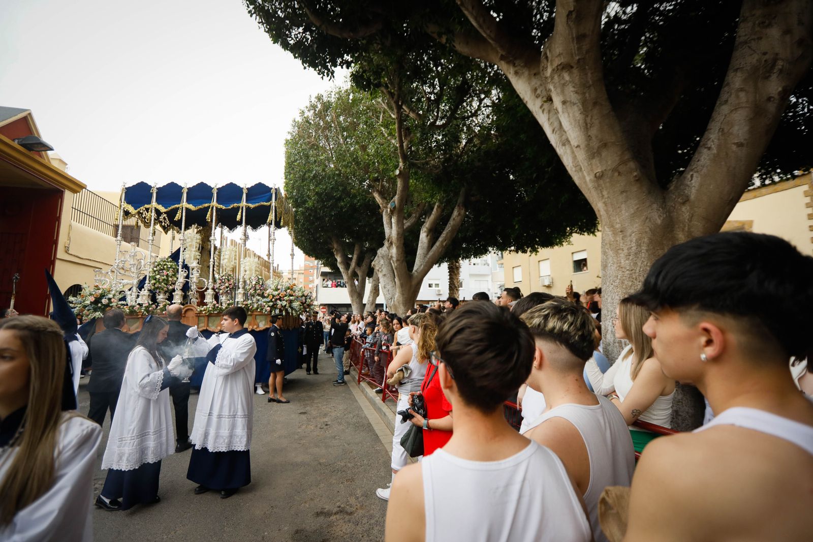 Mira como la cena sale a las calles de Almería tras las lluvias