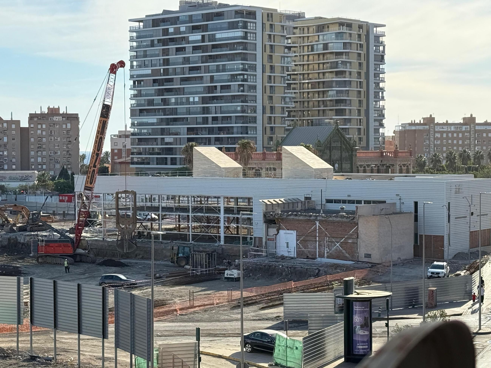 Obras que se desarrollan en la actualidad en lo que será la nueva estación del AVE de la ciudad de Almería.