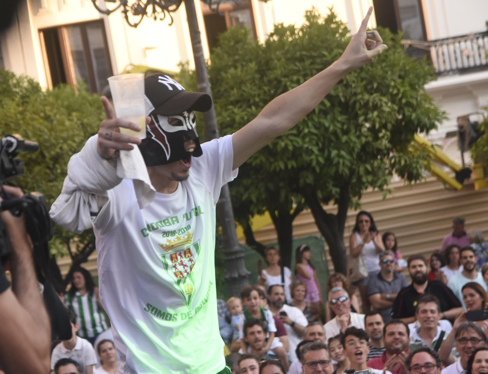 Las fotos de la fiesta del ascenso del Córdoba CF Futsal en las Tendillas.