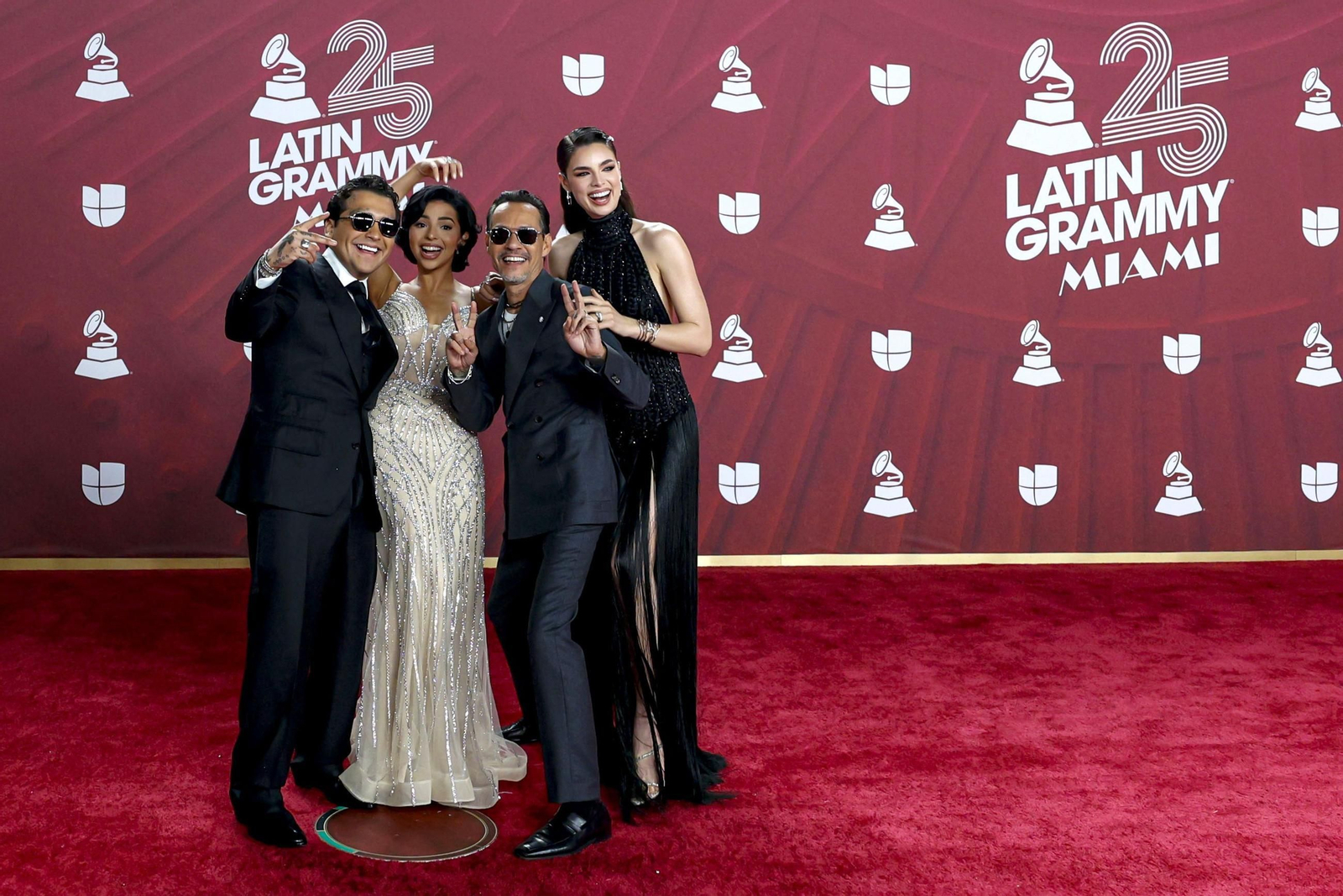 Todos los famosos, tendencias y curiosidades en la alfombra roja de la 25 edición de los Grammy Latinos