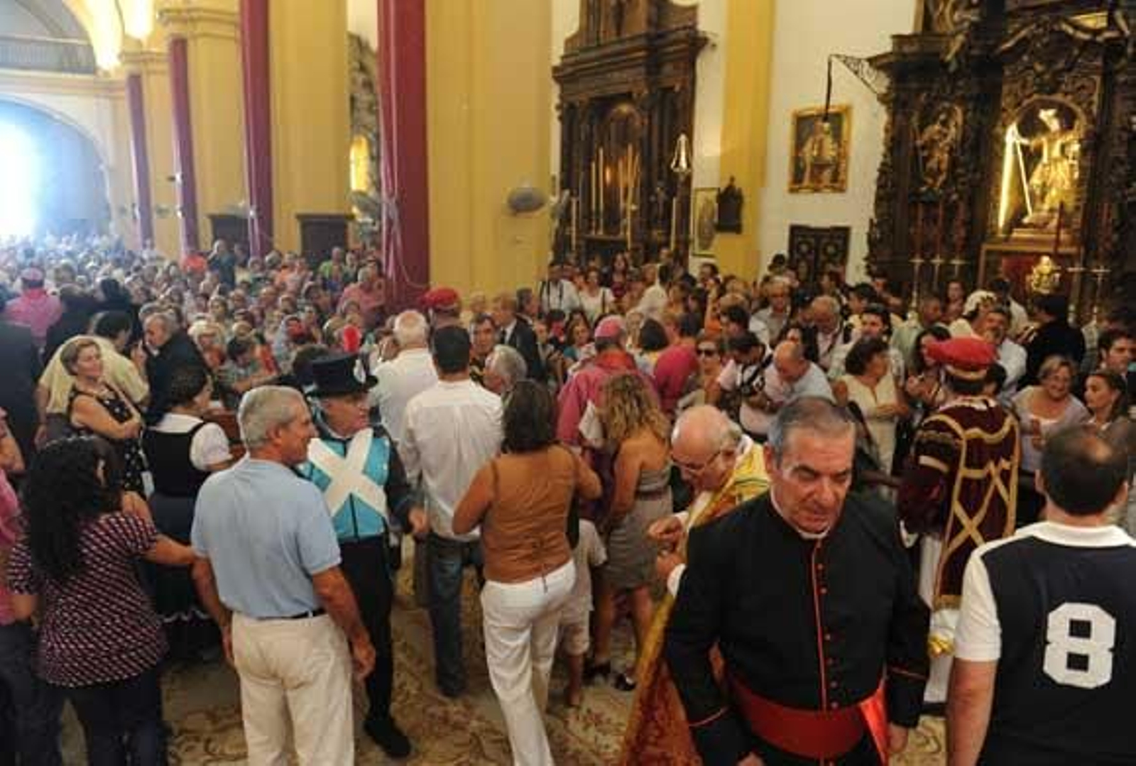 42 actores recrean el cuadro 'Juaramento de Las Cortes Generales y Extraordinarias de 1810' de José Casado del Alisal

Foto: Elias Pimentel