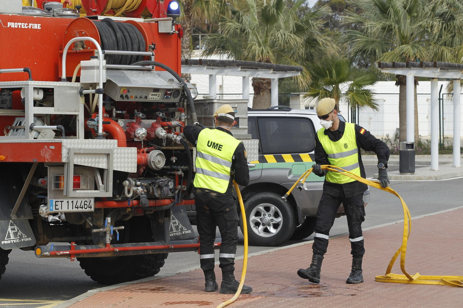Fotogalería actuación INFOCA y UME por el coronavirus en Almería. Covid-19