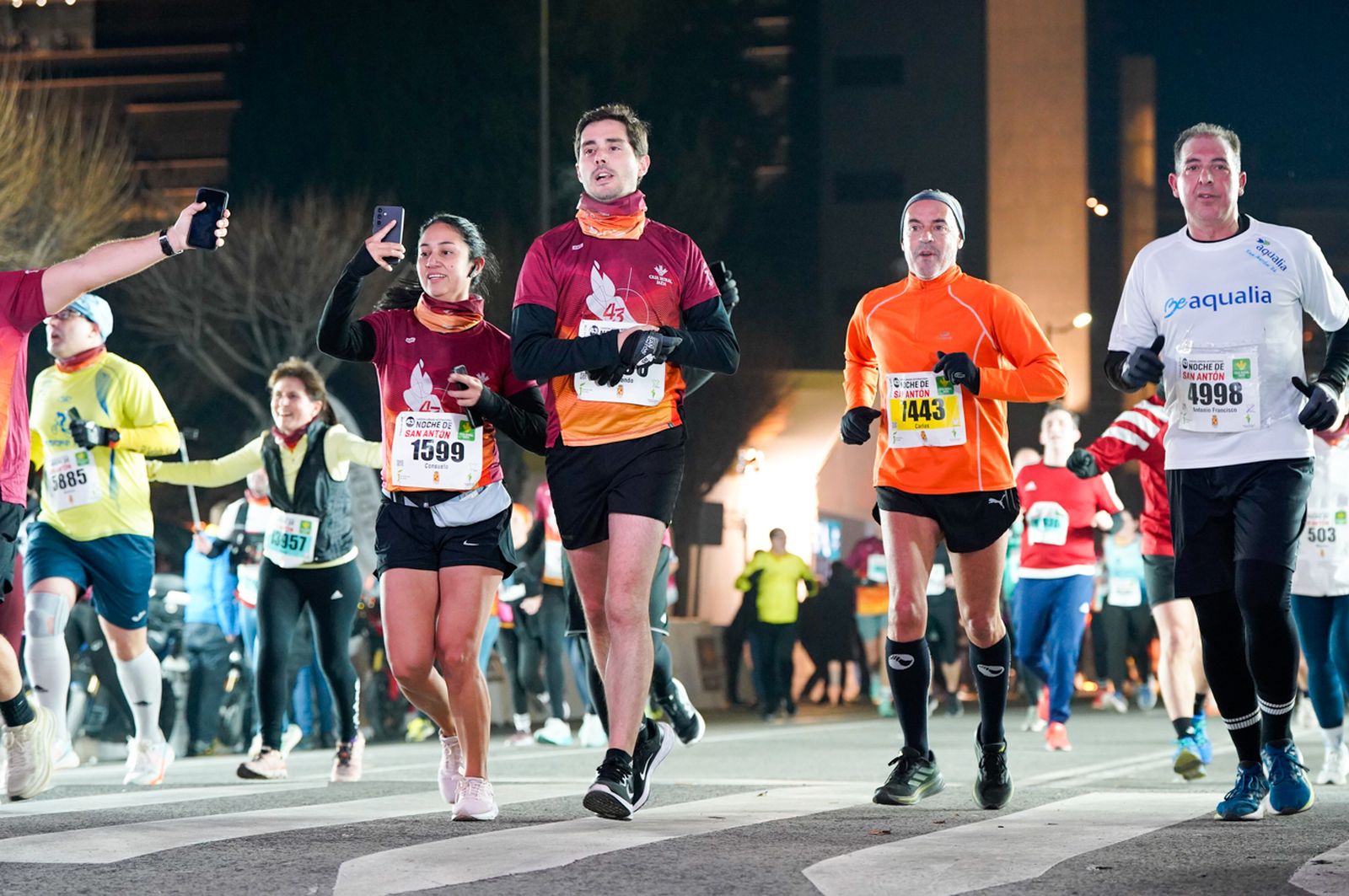 En imágenes: búscate en tu llegada a meta de la Carrera de San Antón 2026 (17)