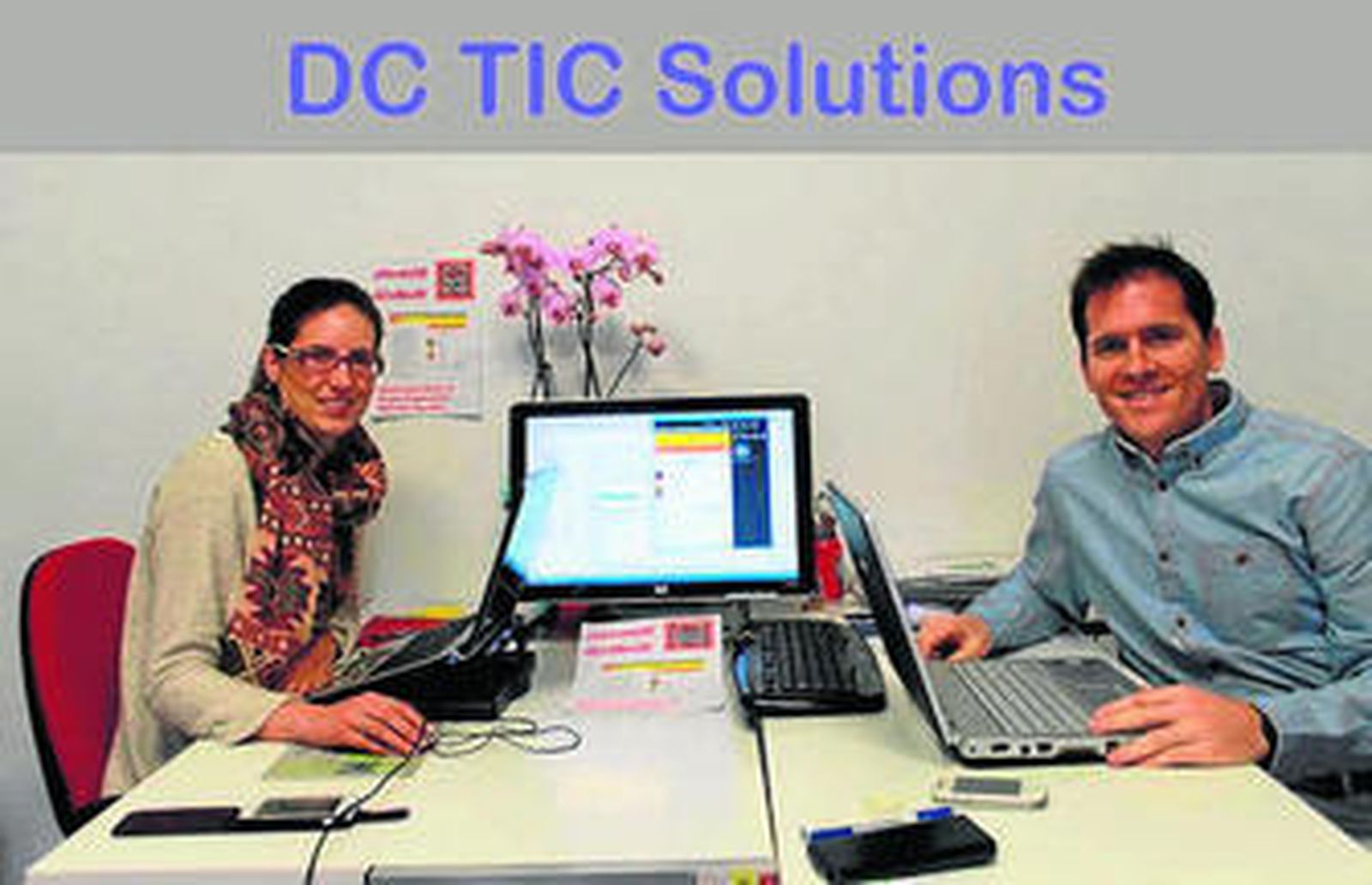 Carmen y David, los dos ingenieros de telecomunicaciones del proyecto.