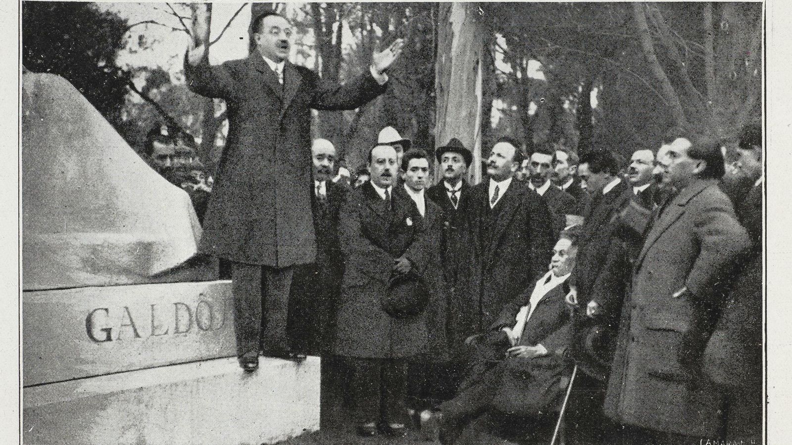Inauguración del monumento a Galdós en Madrid en 1919.