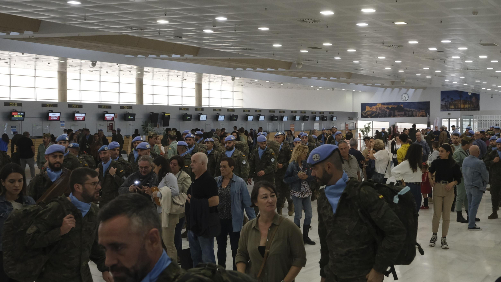 Imágenes de la salida del segundo contingente de La Legión con destino el Líbano