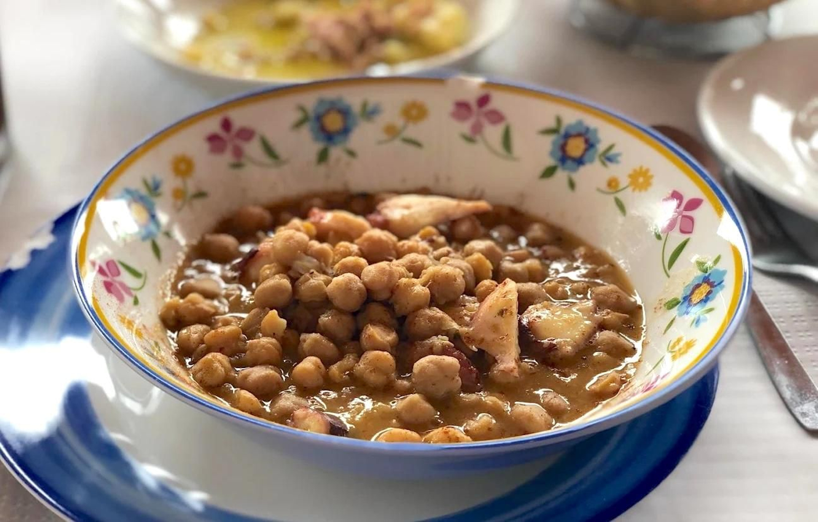 Una pequeña venta de comida casera a muy buen precio