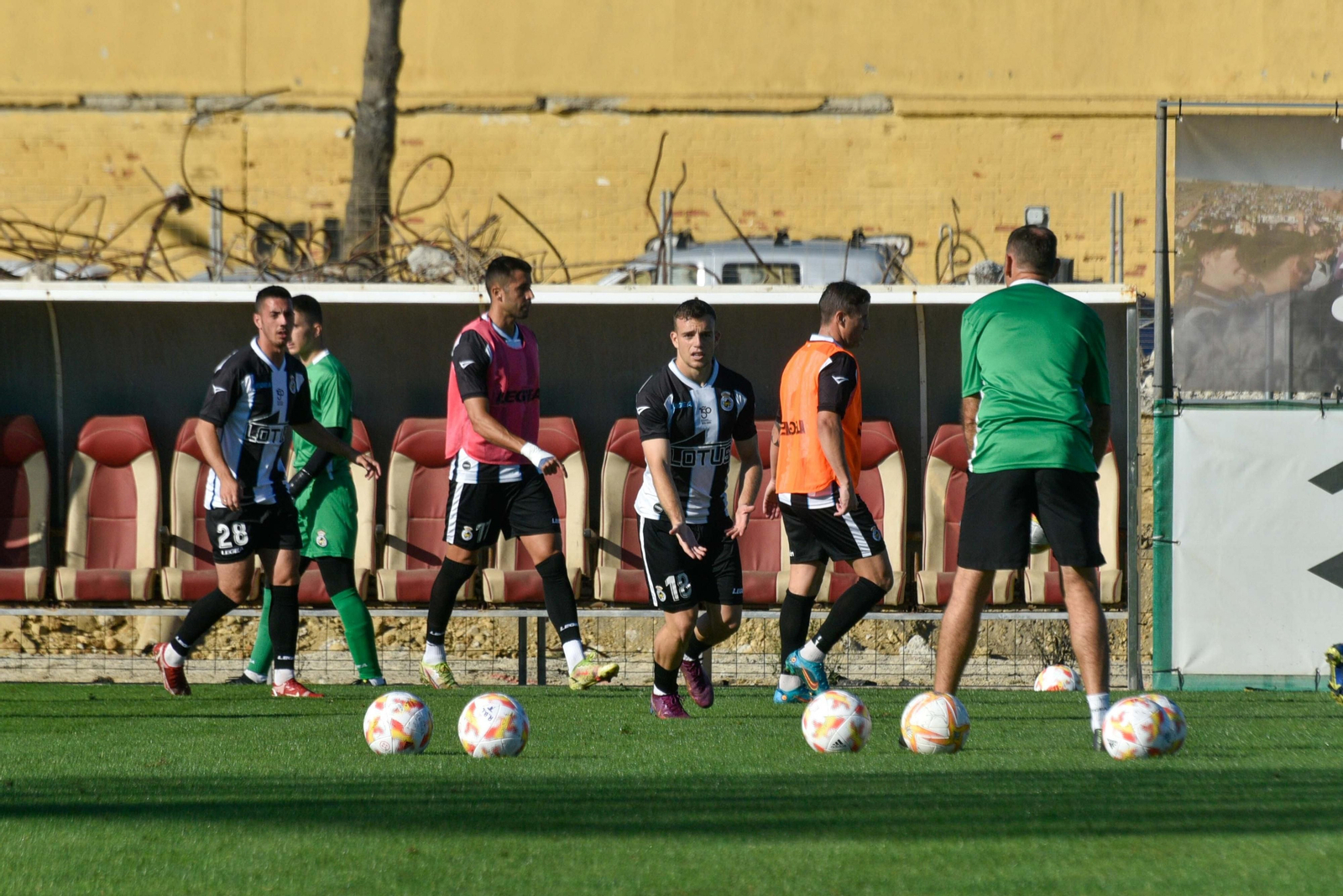 El partidillo de entrenamiento de la Balona, en imágenes