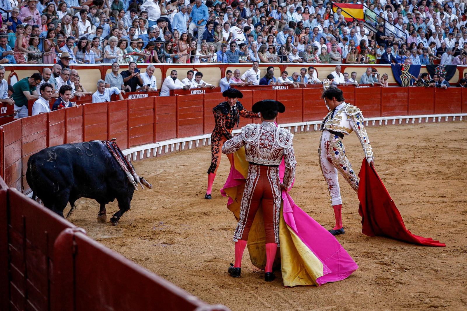 Imágenes de la corrida de toros en El Puerto: Manzanares, Roca Rey y Pablo Aguado