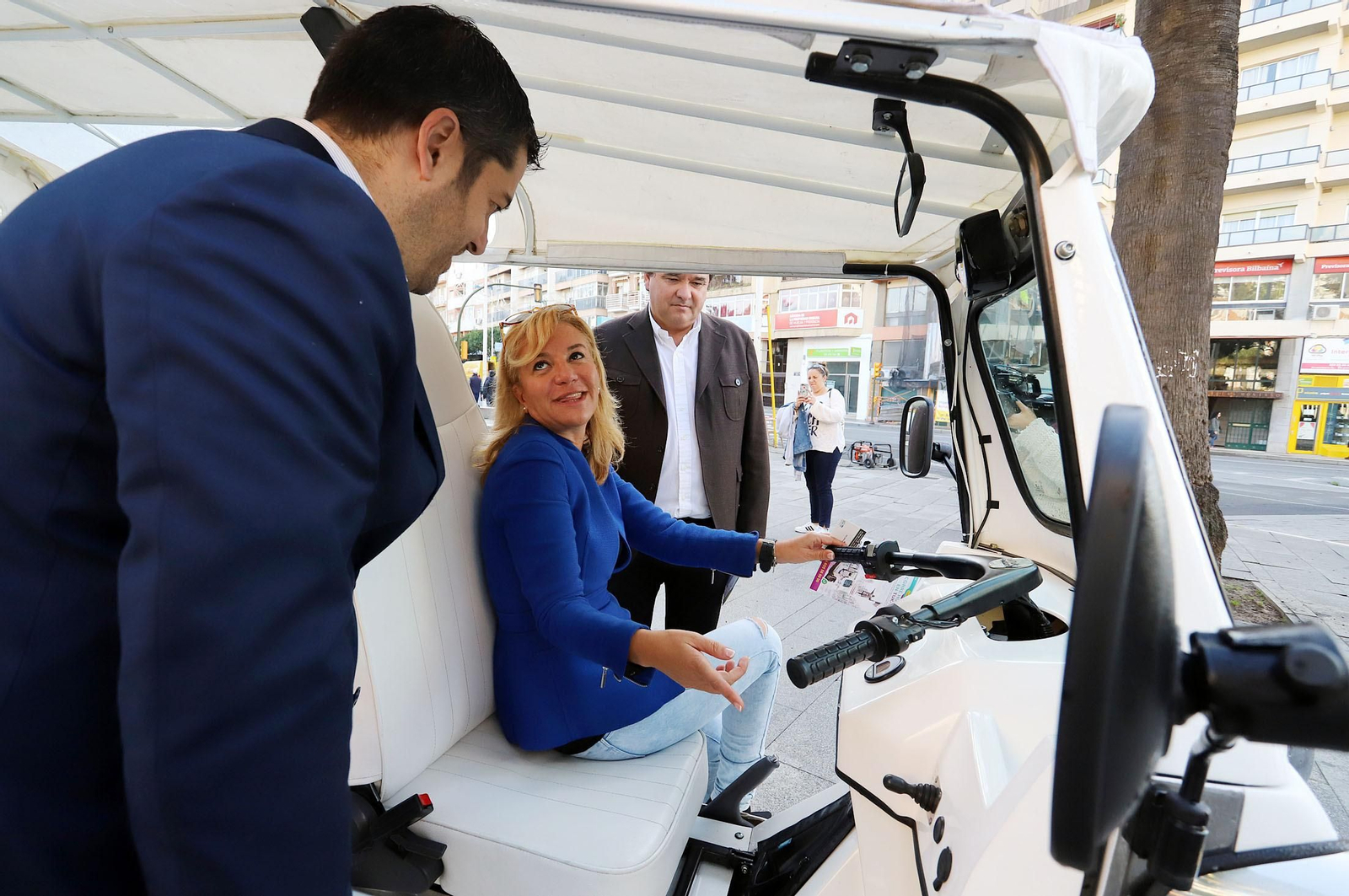 Imágenes de la presentación del nuevo servicio turístico  'Tuk & Go'