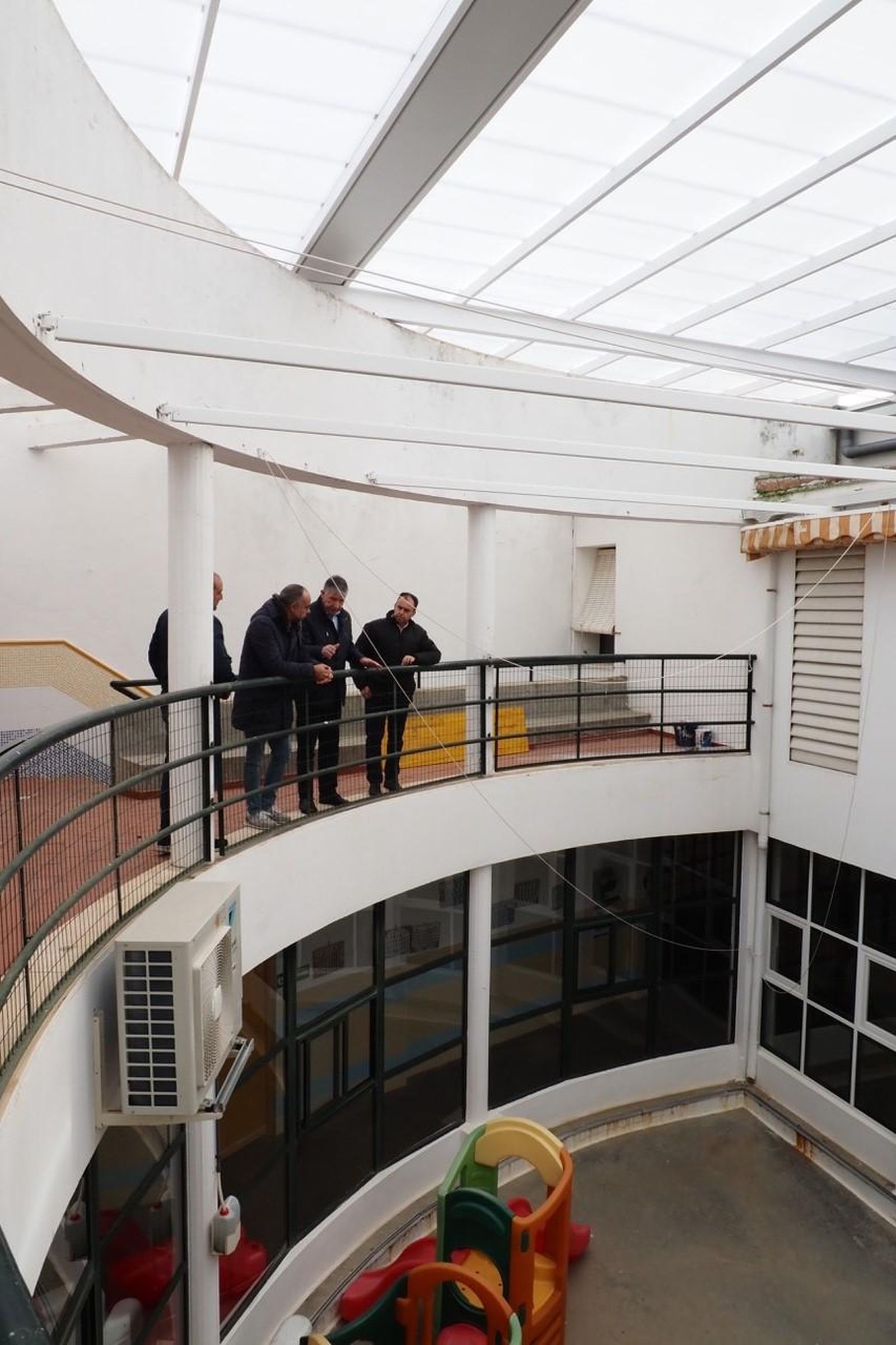 Visita del alcalde al centro educativo.