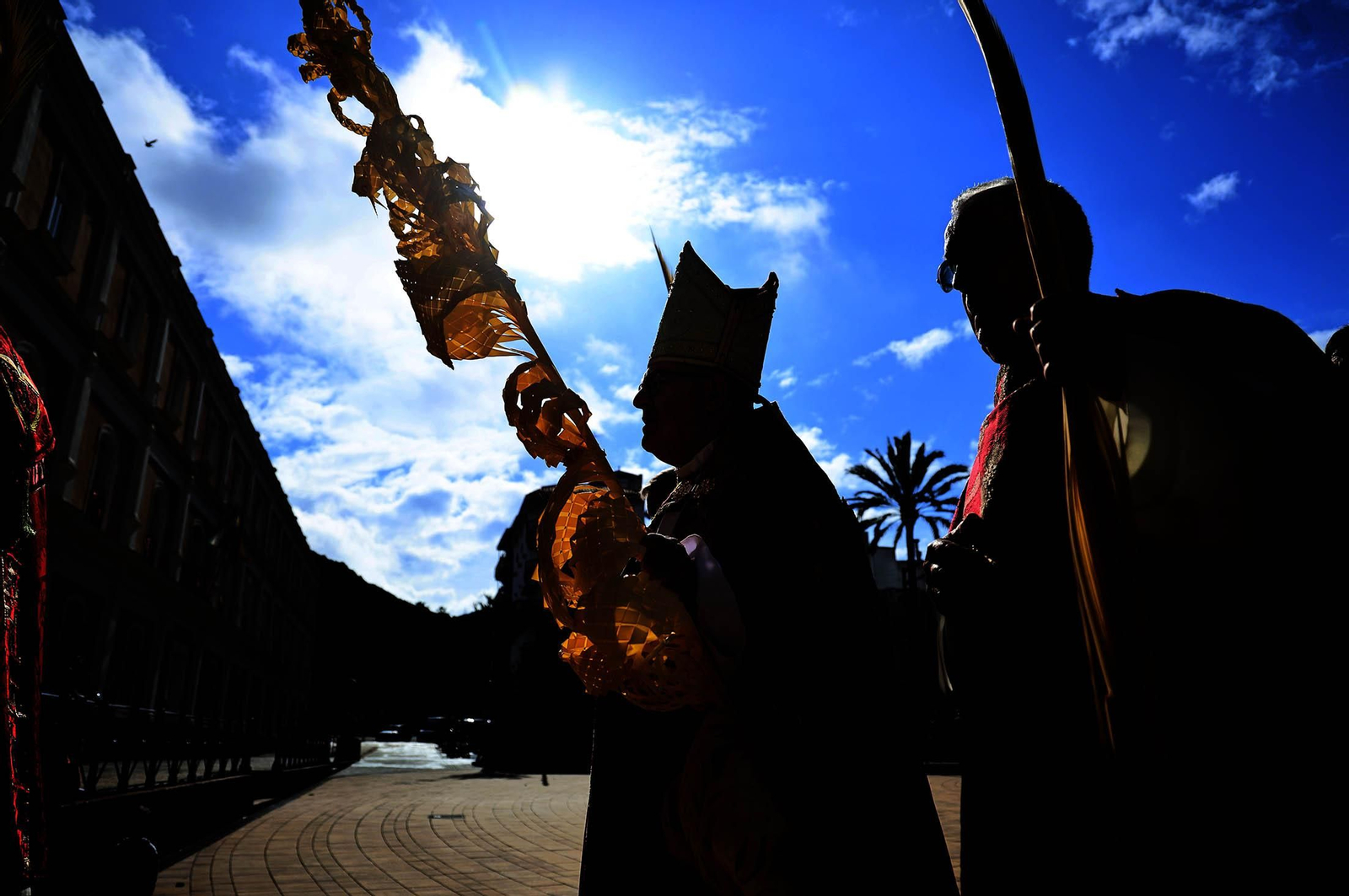 Domingo de Ramos 2025: Imágenes de la Misa presidida por el obispo de Huelva, Santiago Gómez, en la Catedral de Huelva