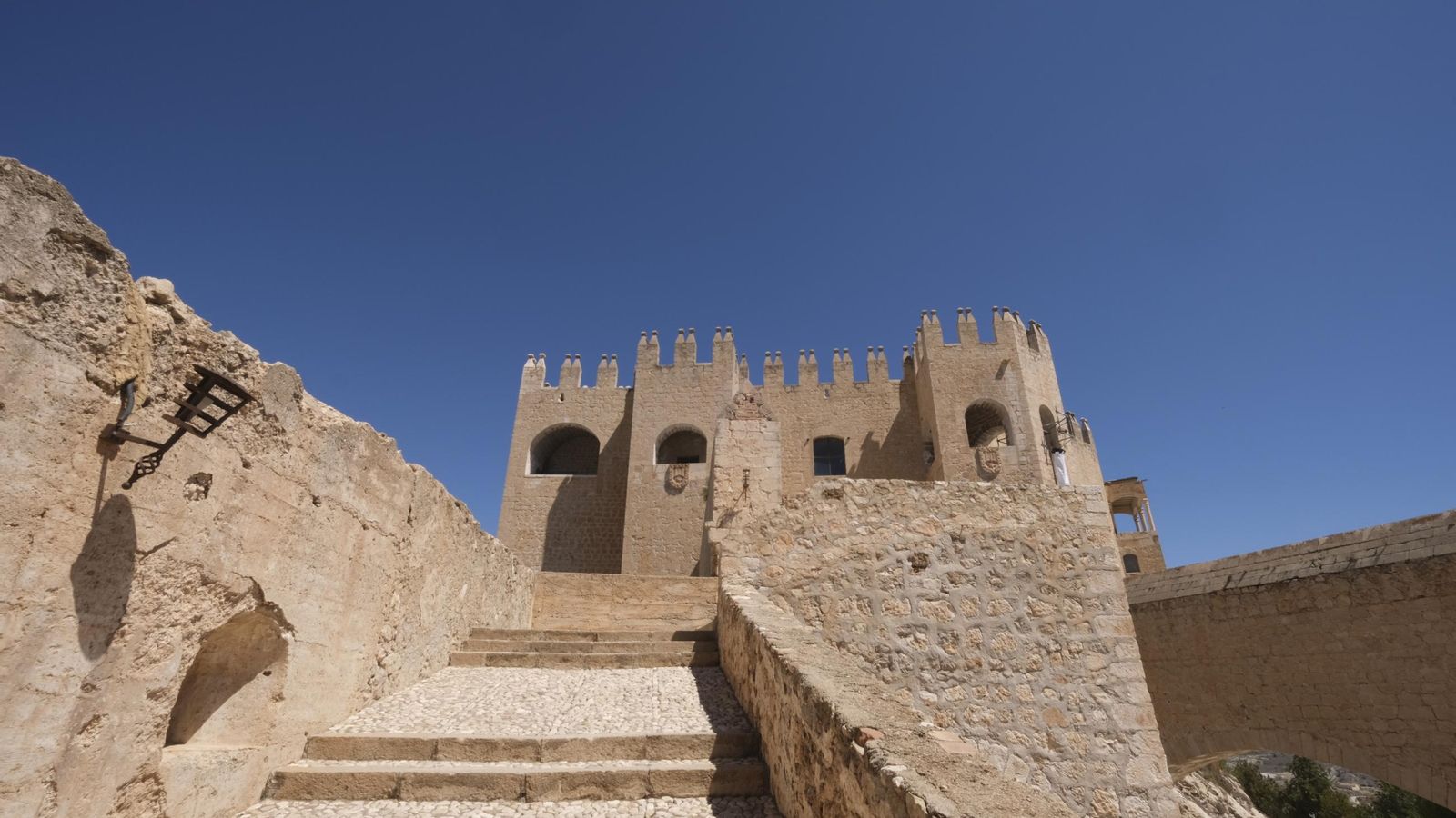 Las imágenes del Castillo de Vélez Blanco como nunca lo has visto