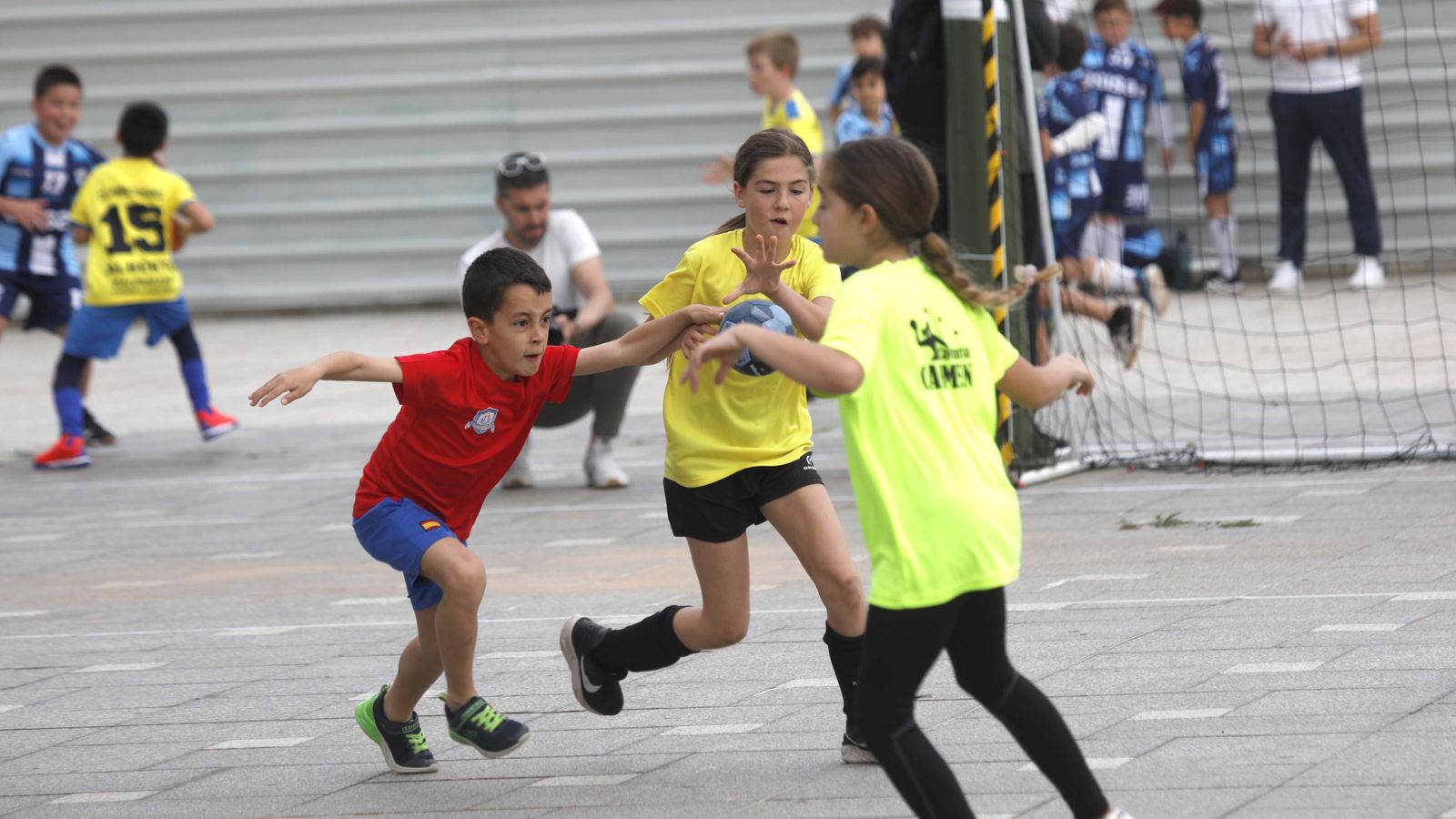 Las fotos de la jornada de balonmano calle