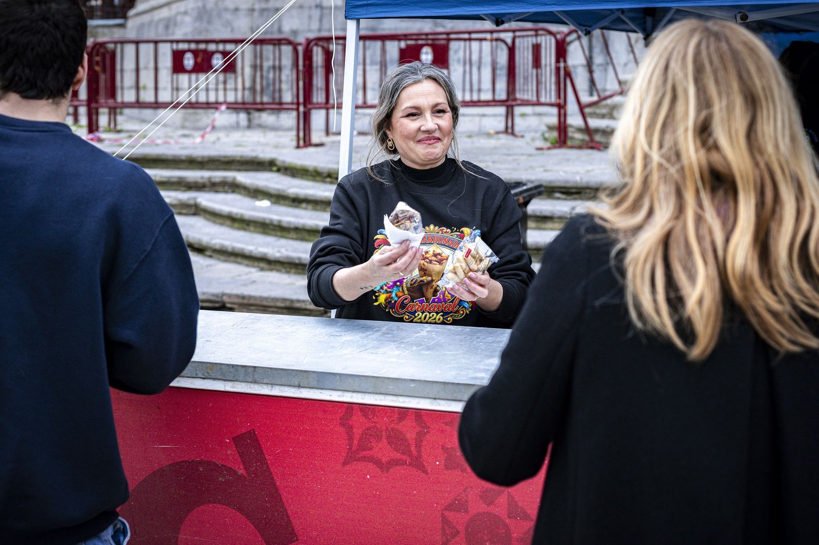 Las imágenes de la Chicharronada y la Gambada del Carnaval de Cádiz 2026