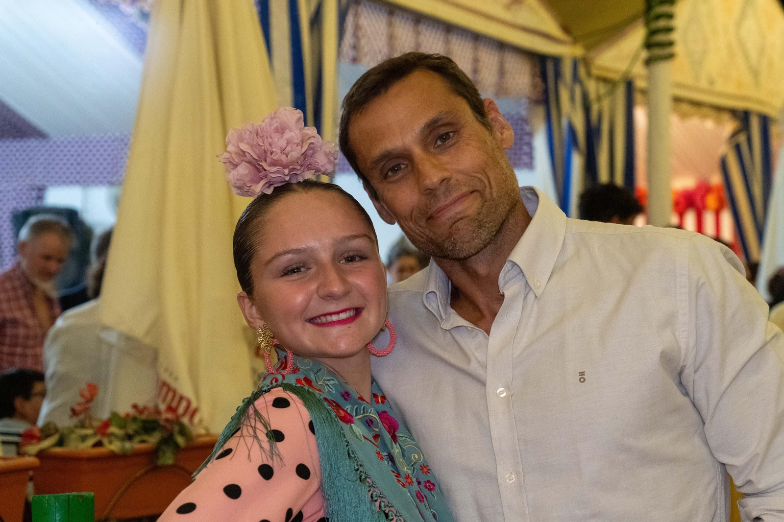 Imágenes del ambiente del ambiente de la noche del domingo en la Feria de Otoño y del Caballo 2025 de Huelva