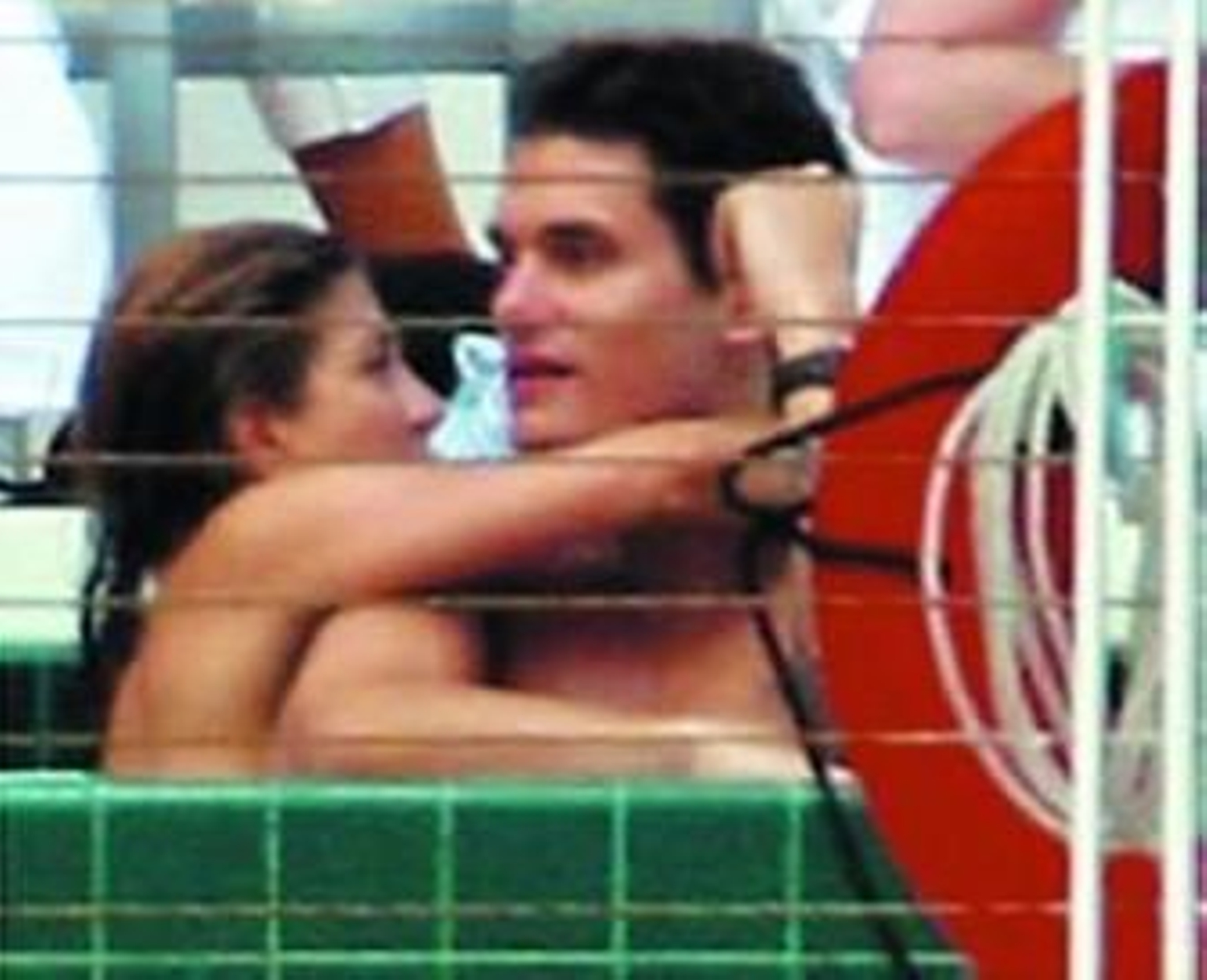 Jennifer Aniston y J. Mayer, de vacaciones en el mar