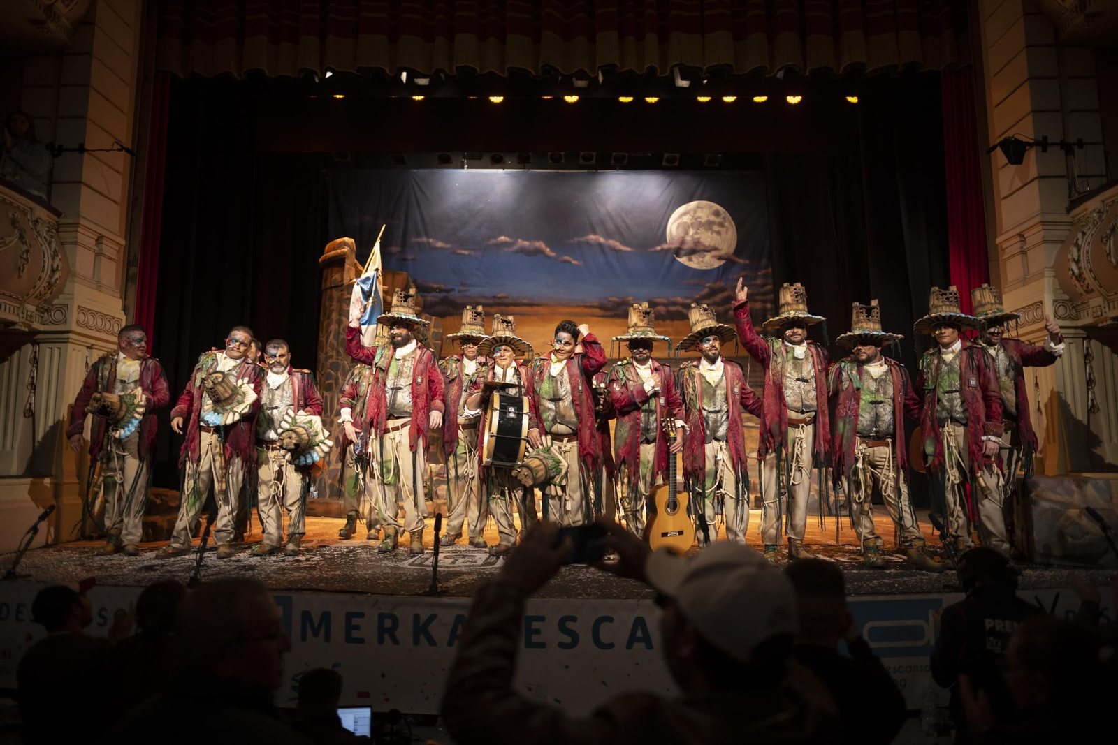 La última jornada de semifinales del Carnaval de Huelva, en imágenes