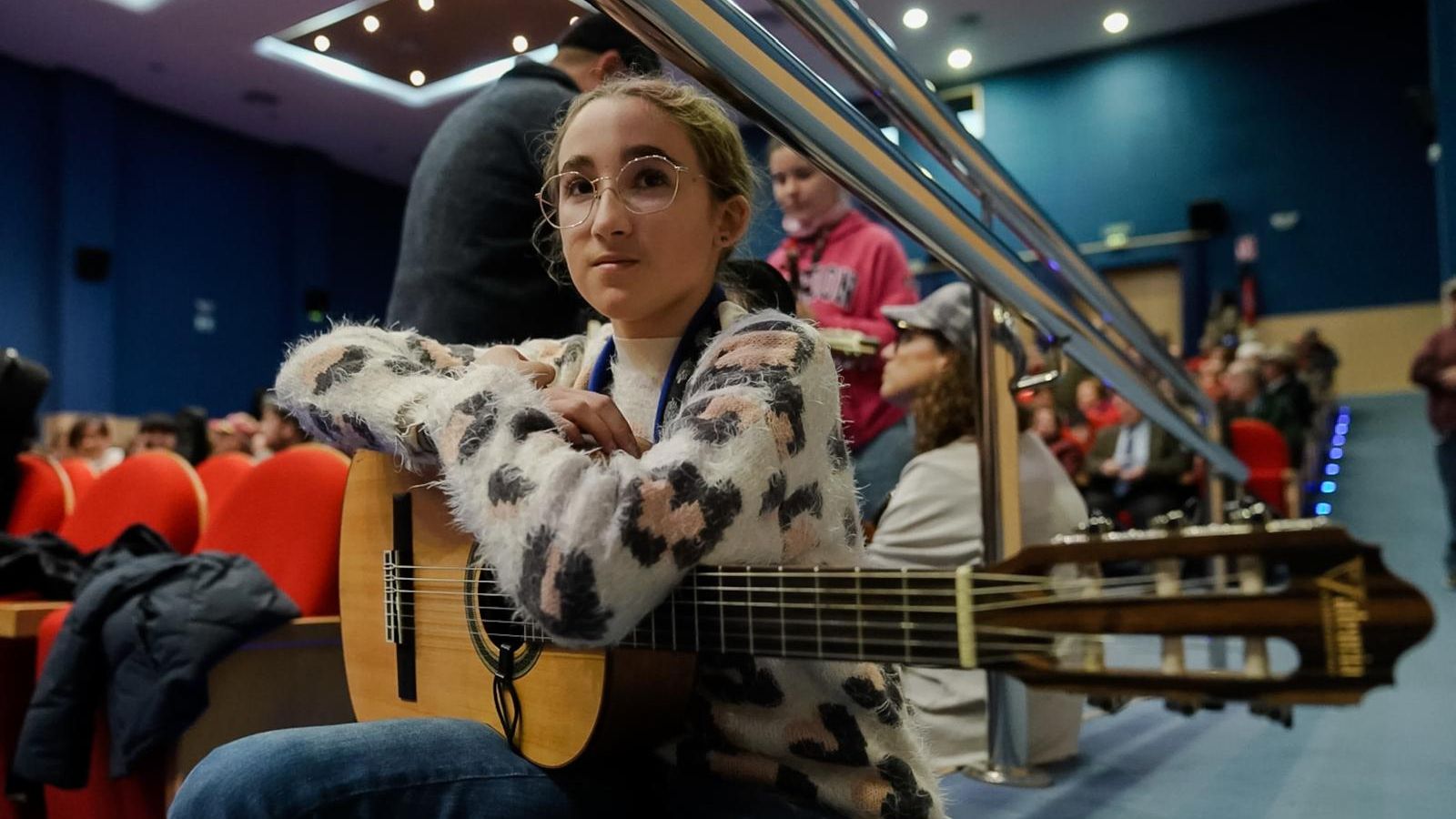 Los más jóvenes también participan activamente en las cuadrillas.