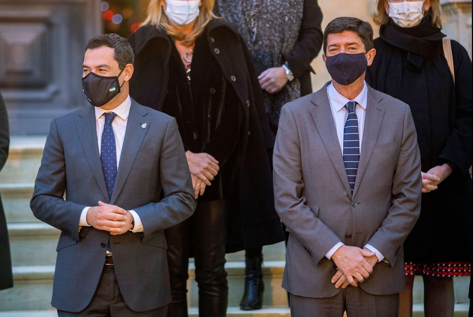 Juan Marín, junto a Juanma Moreno, este jueves en la Escuela de Arte Ecuestre de Jerez.