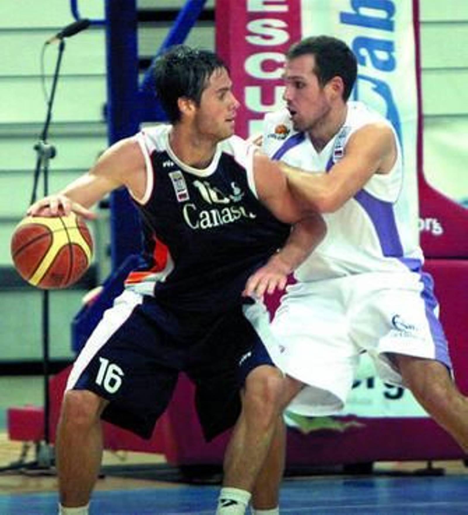 El Canasta Jerez sigue de capa caída (71-77)