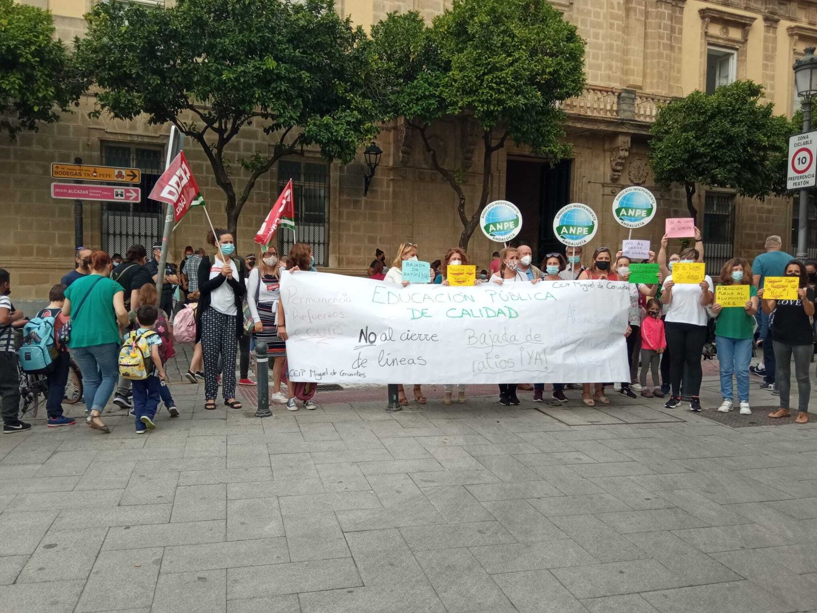 Una concentración reciente por parte del Ampa del Miguel de Cervantes.