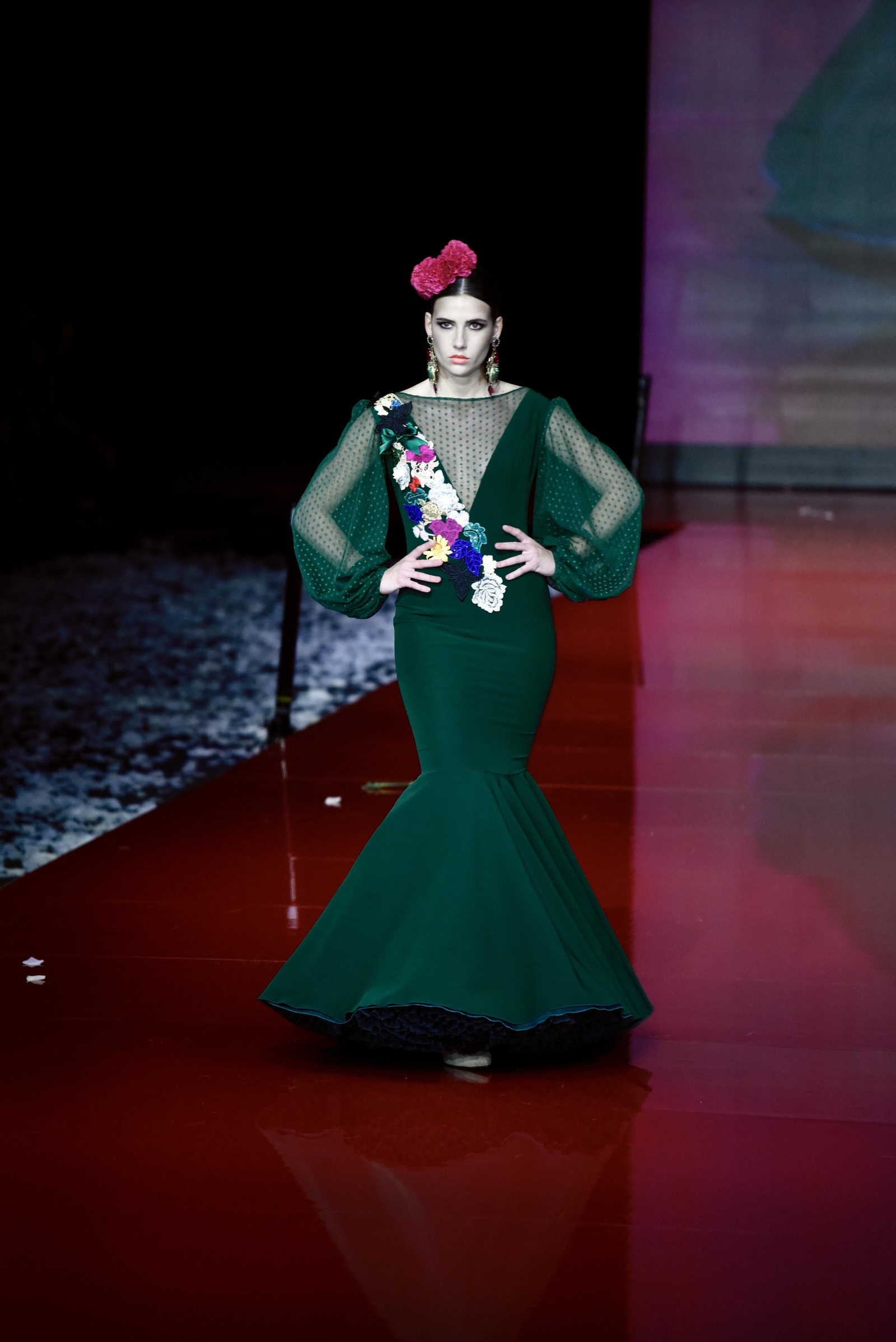 El desfile de Pilar Rubio en SIMOF 2022, todas las fotos