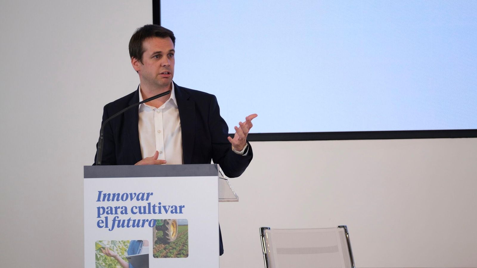 Ángel Giménez, responsable de Sostenibilidad de BBVA en España, en sus explicaciones.