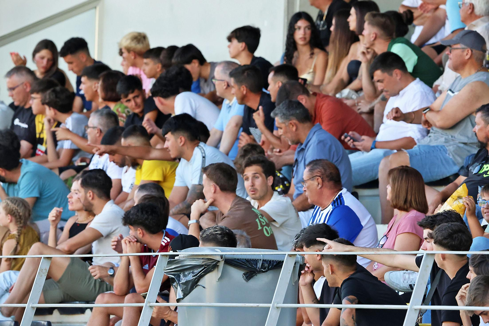 Imágenes del Trofeo de la Bella entre el San Roque de Lepe y el Recreativo de Huelva