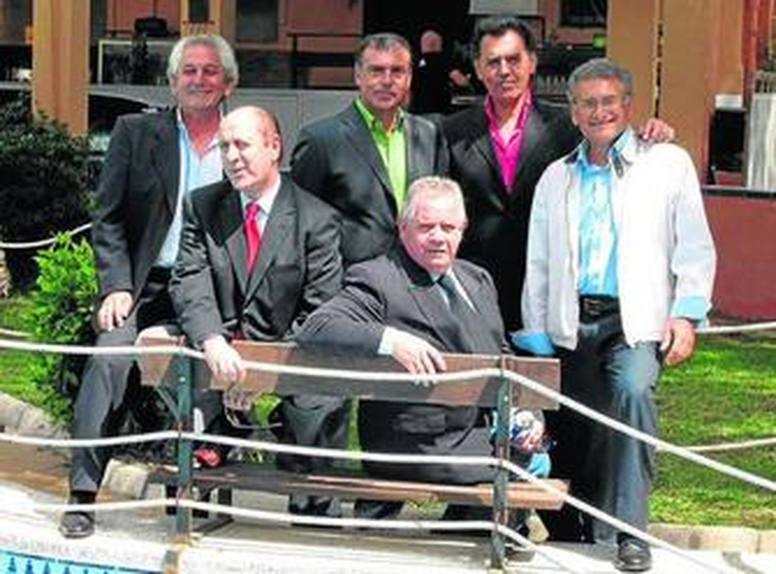 Cuarenta años cantando sevillanas para el pueblo